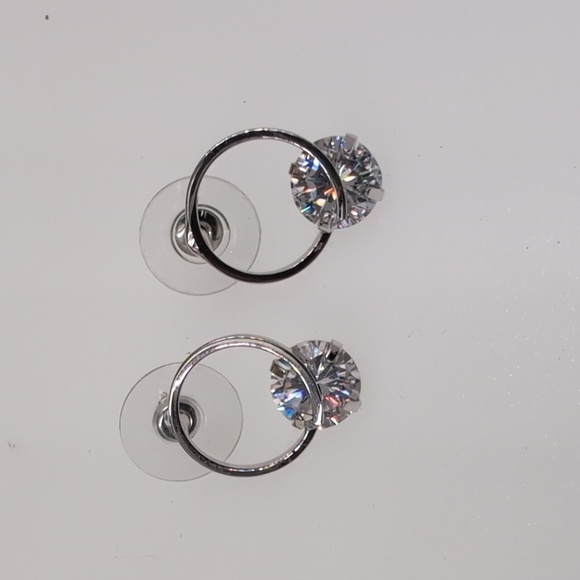 Glamorous Crystal Earring Trio - Studs & Statement Climbers Excellent Condition - Picture 9 of 9